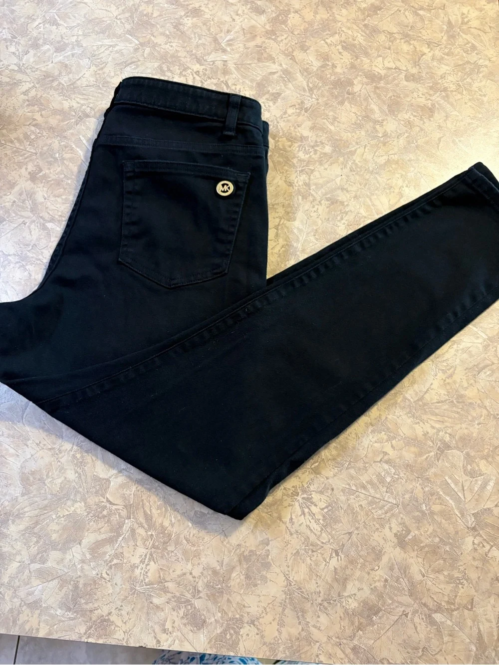 Black Cropped Straight-Leg Pants